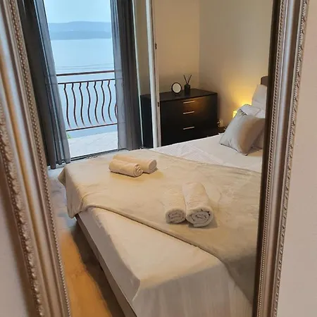 Apartment Zadoda Omis